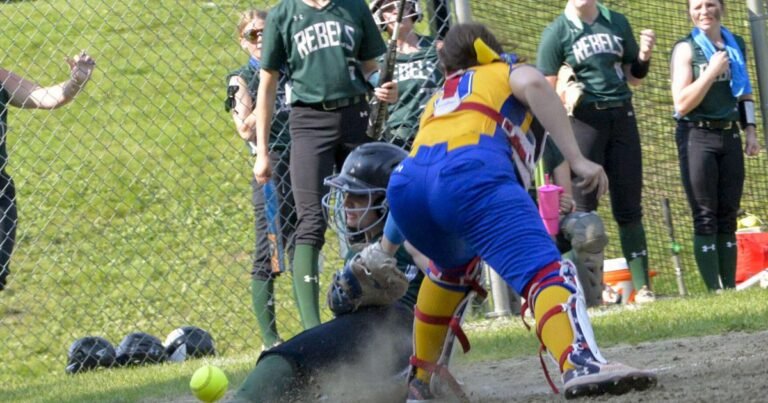Rebels survive late push from Blue Devils, advance to D4 semifinals
