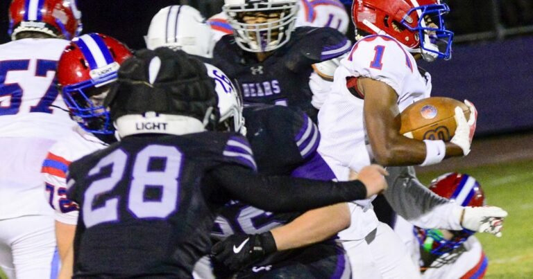 Friday night lights: Bears fall to Hartford at home