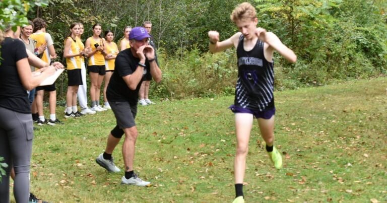 Leader of the pack: Conathan-Leach breaks Brattleboro course record by over a minute