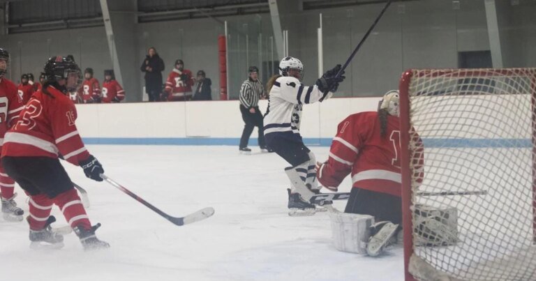 Bears defeated by Rutland after competitive first two periods