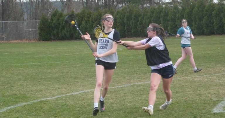 Bears open campaign with mix of senior leadership, athleticism