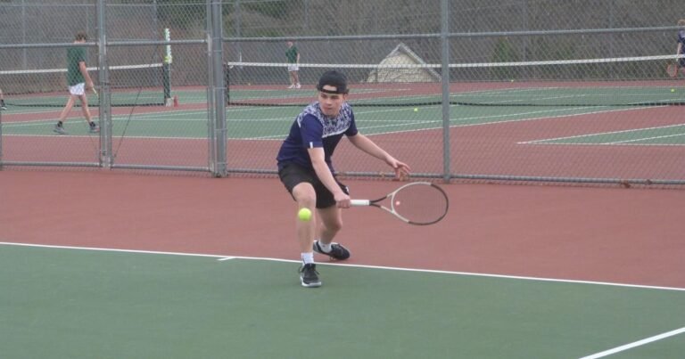 Bears fall to Bulldogs in season opening match despite competitive sets